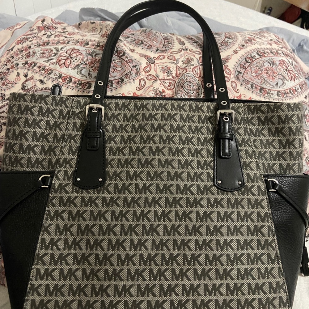 BNWT Michael Kors Tote Bag